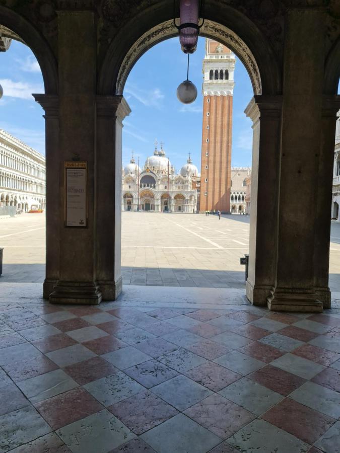 Friendly Venice Suites Luaran gambar