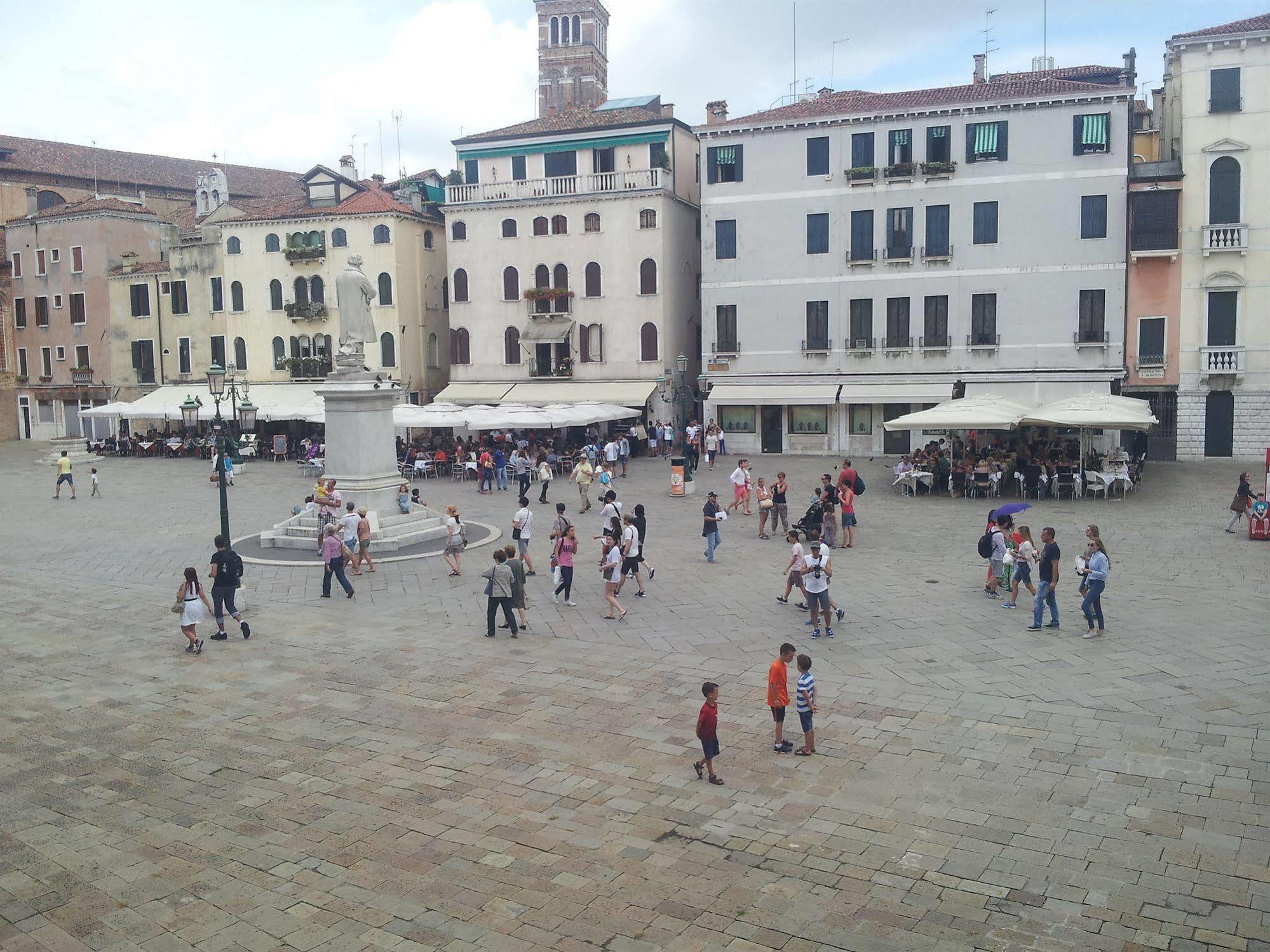 Friendly Venice Suites Luaran gambar
